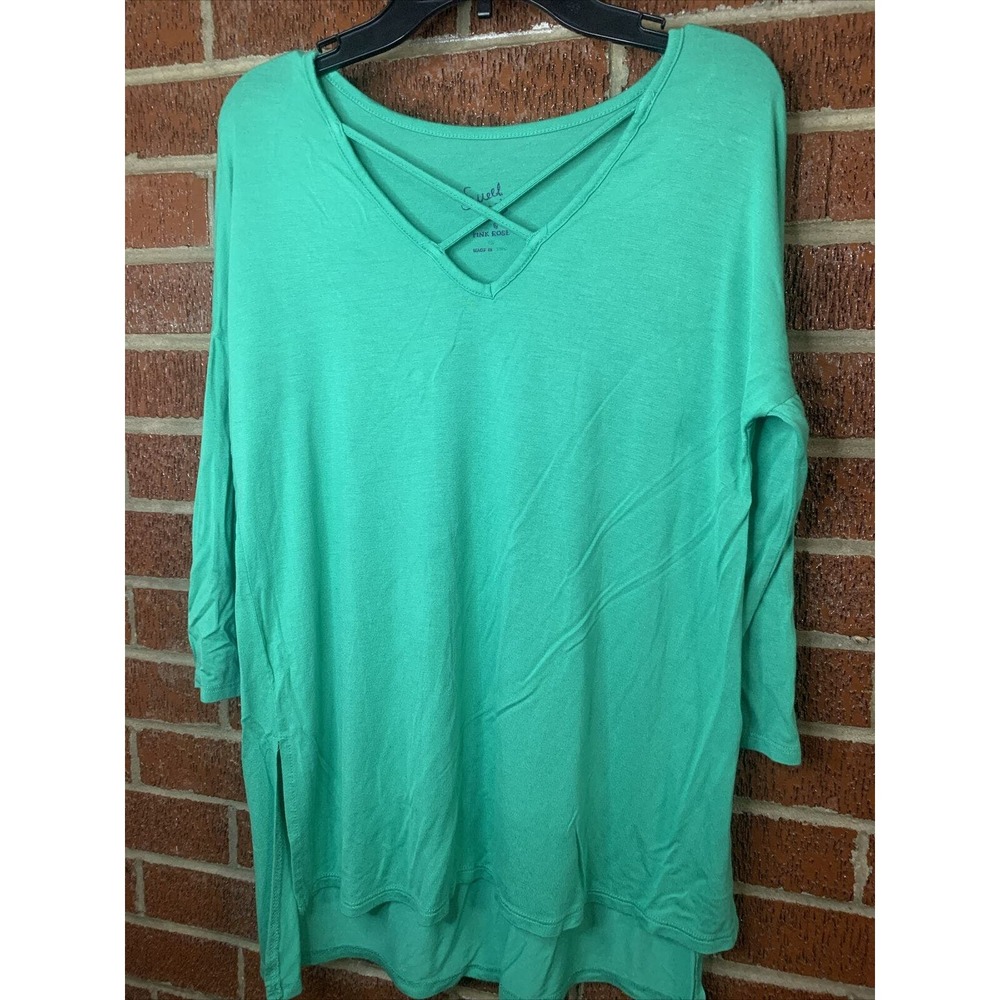 Sweet Tea’s By Pink Rose Womens Shirt Cross Cross Neck Green XS